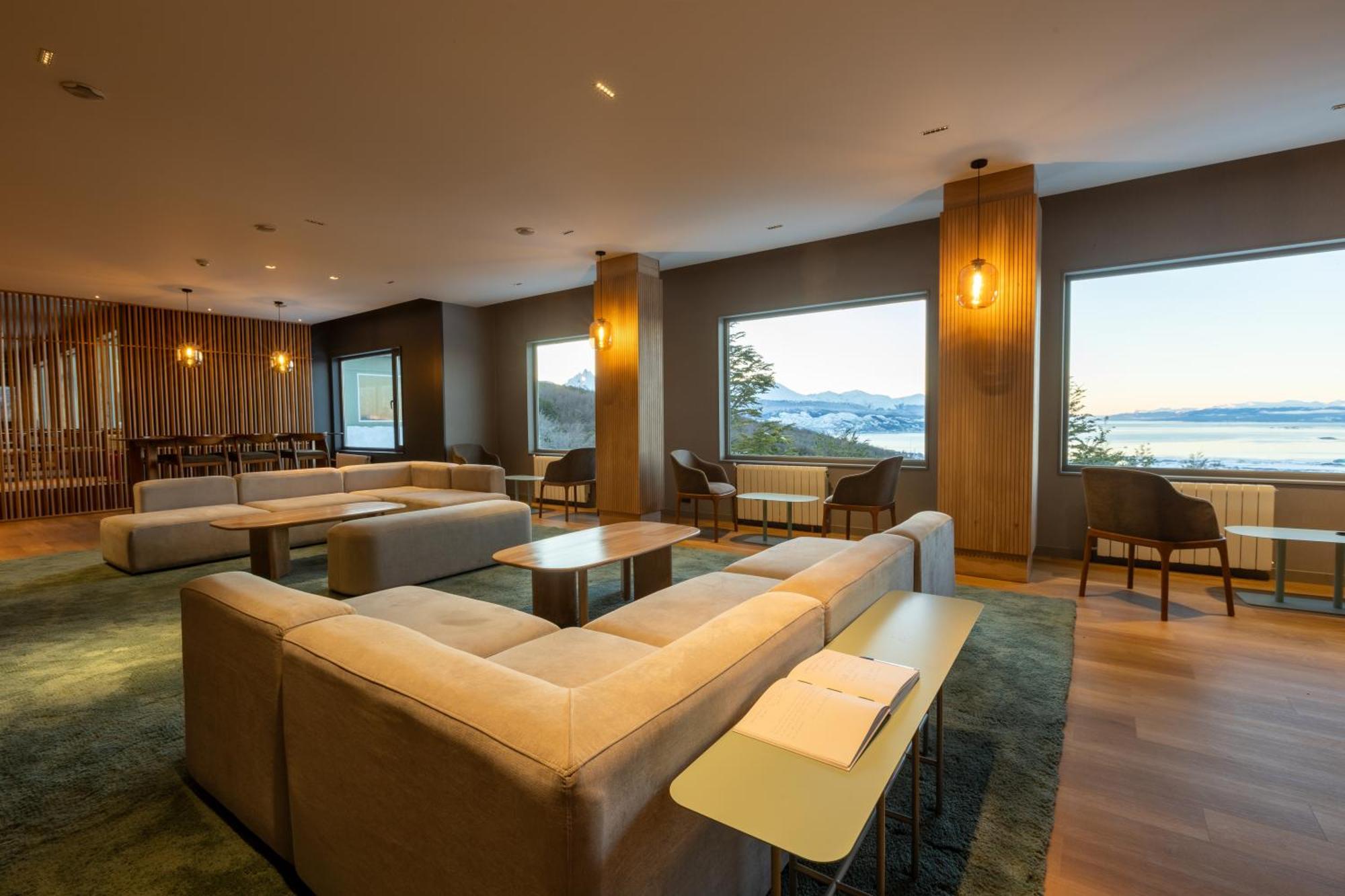 Los Acebos Ushuaia Hotel Exterior photo